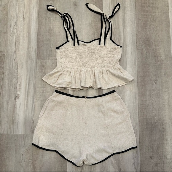 Illa Illa Linen Cream Sleeveless Ruffle Top and Shorts 2 Piece Set - Picture 8 of 16